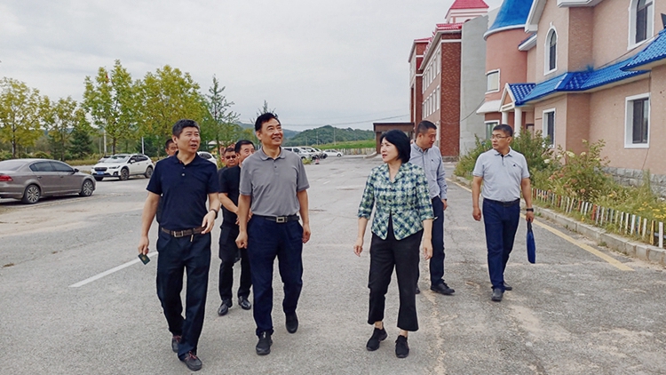 纪委书记姜广利、副院长刘芳到雪上运动中心检查指导工作