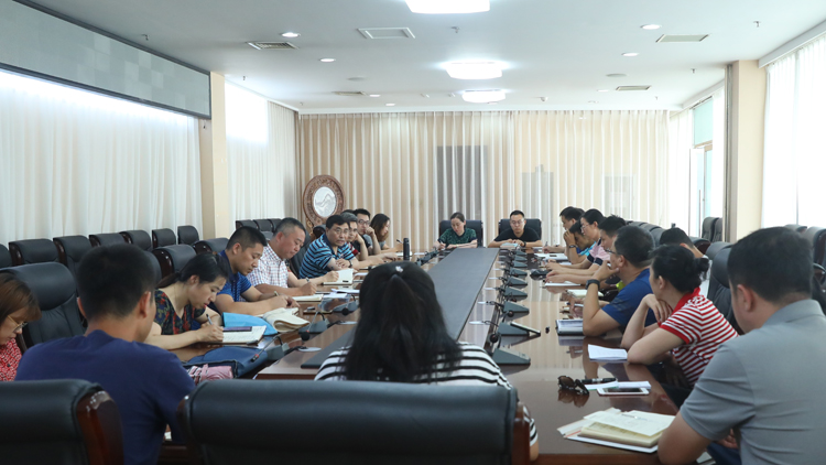 看球吧
召开提升后勤保障能力教职工层面征求意见座谈会