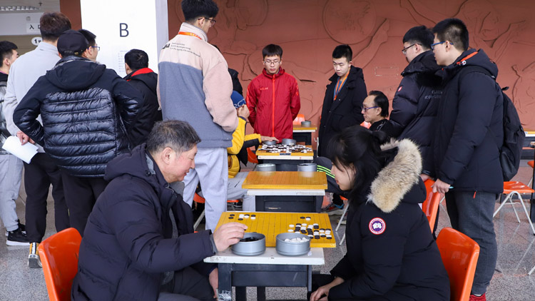 2019年看球吧
教职工棋类比赛落幕