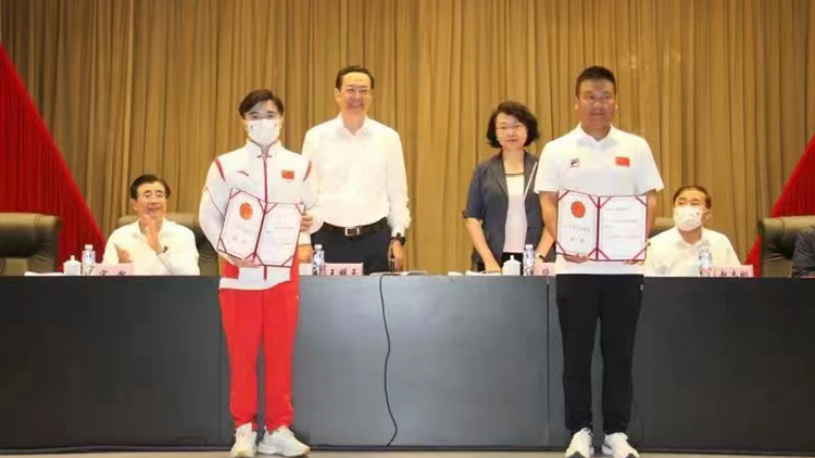 辽宁召开“双奥一运”表彰大会  我校教师受表彰