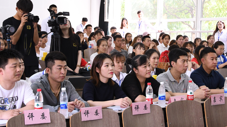 看球吧
大学生爱我国防演讲比赛如期举办