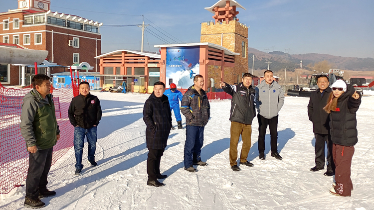 党委书记姚守齐到雪上运动中心检查指导工作