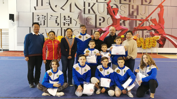 俄罗斯远东武术协会一行10人来校交流学习