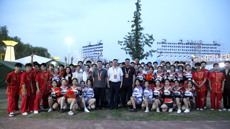 我校学生参加辽宁省第十四届运动会暨省残运会开幕式演出