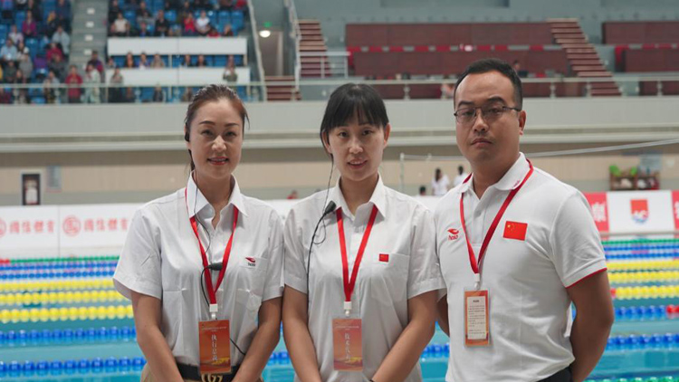 教师魏梅担任2019年全国游泳青少年U系列比赛（青岛站）技术代表