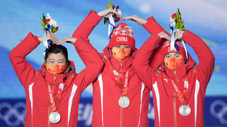 2022北京冬奥圆梦  2金1银完美收官